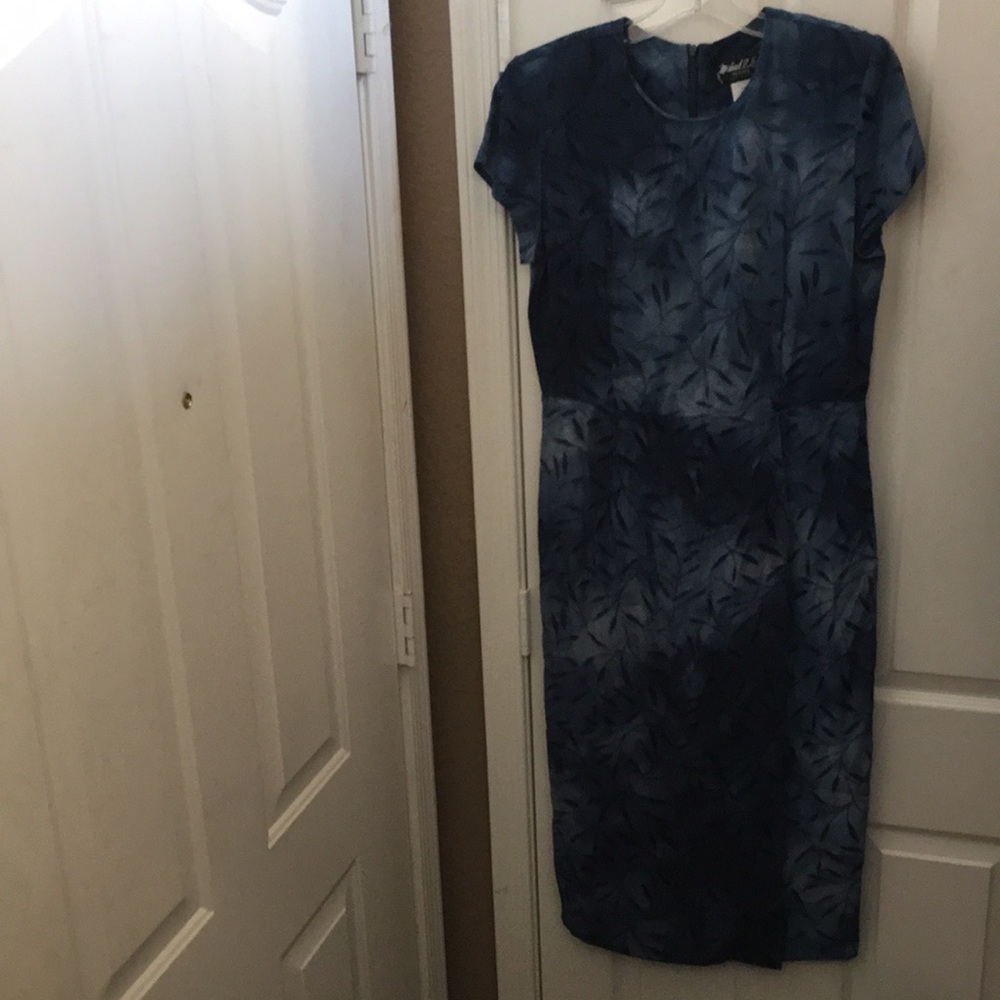 FINAL MARKDOWN Ladies’ Michael B. Ltd. Petites Dress (12P)
